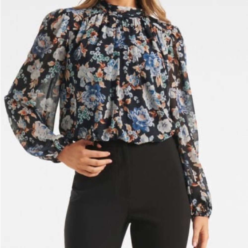 NWOT Evernew high quality women printed blouse, floral, blue, mock neck, Small